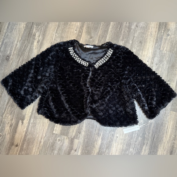 Maria Gabrielle Sweaters - Mari Gabrielle Black Faux Fur Jacket